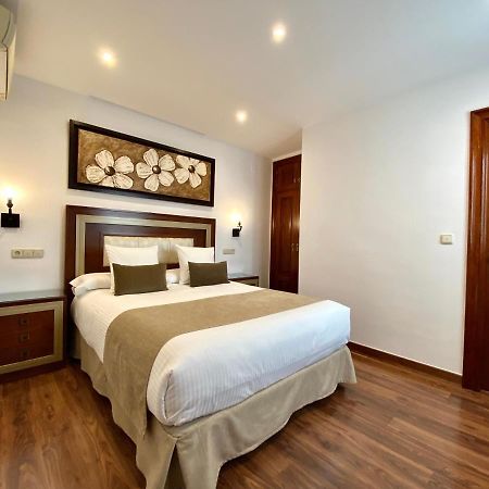 Hostal Rodri (Adults Only) Гранада Экстерьер фото