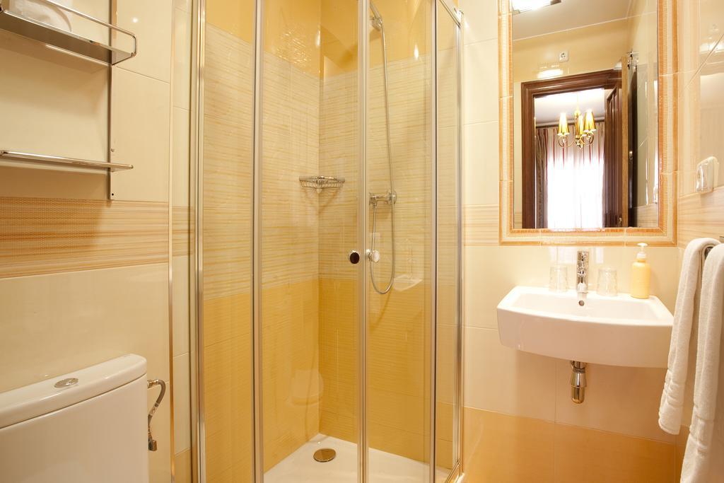 Hostal Rodri (Adults Only) Гранада Номер фото